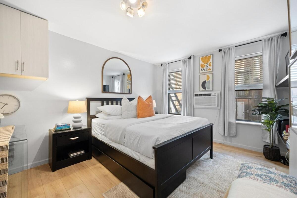 Haven In Times Square & Nearby Restaurants * Nova York